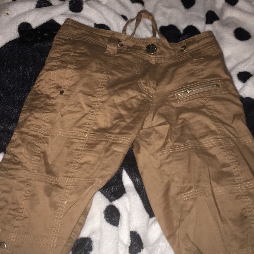 Drawstring Brown capris with a lot of pockets